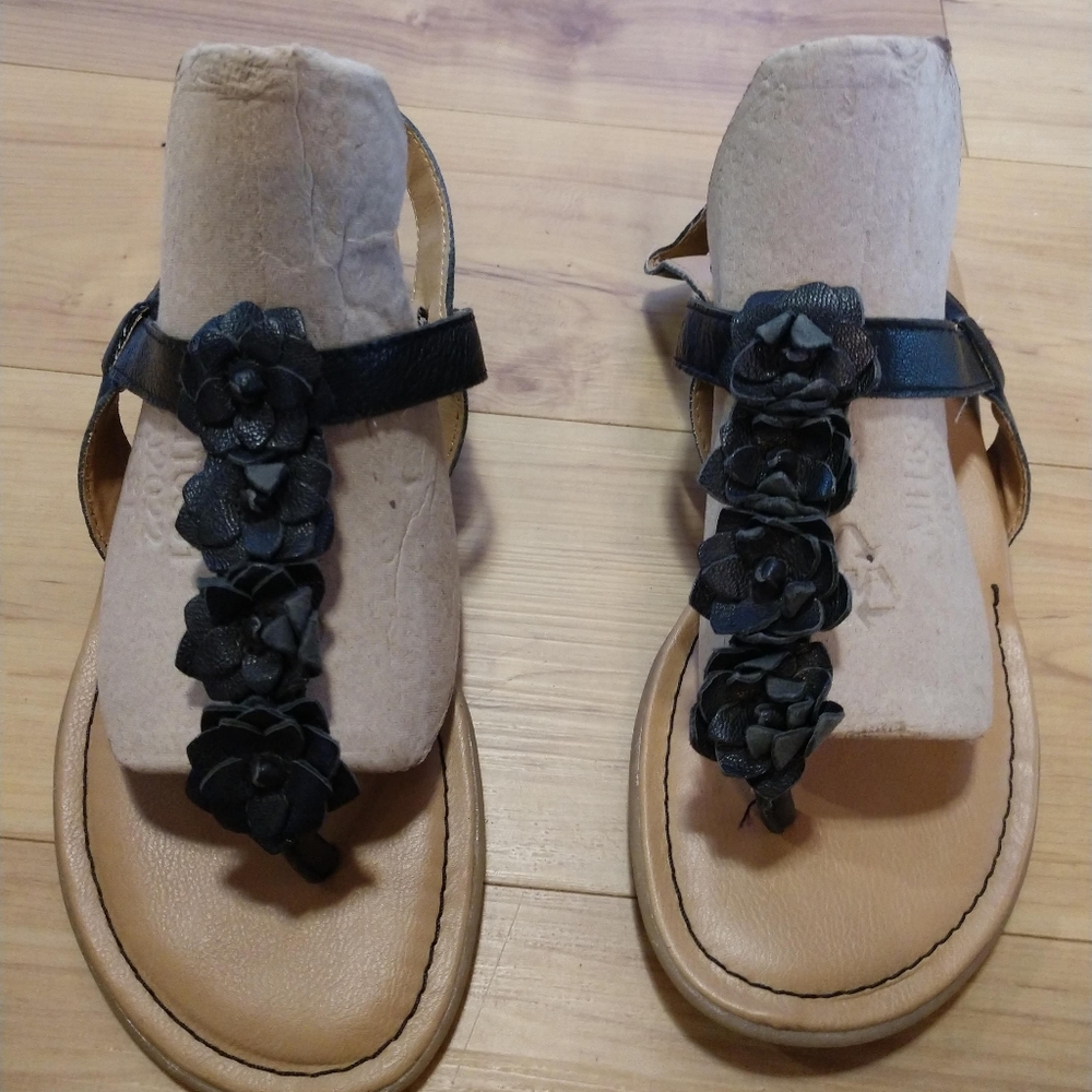 BOC black leather sandals, size 6